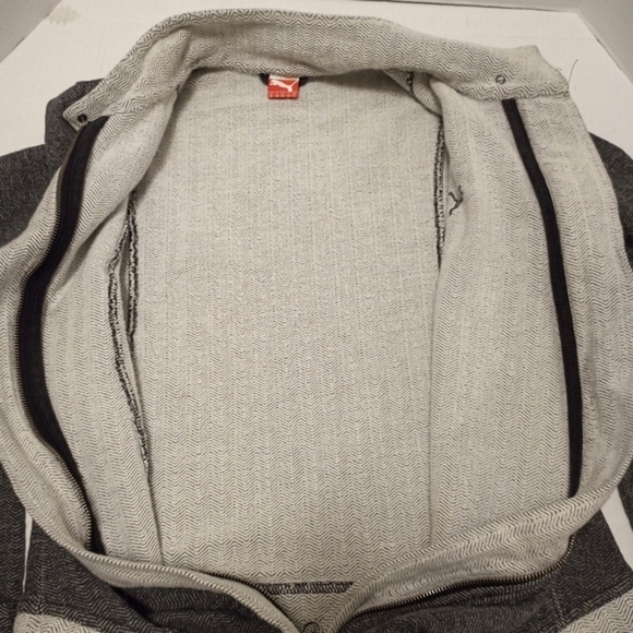 Puma Sweater Size Medium‎ - Picture 3 of 8